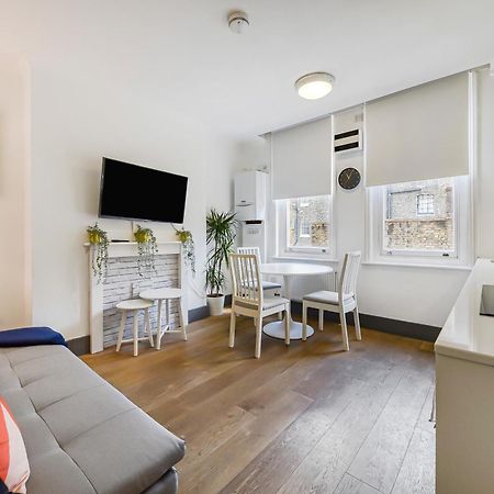 Modern One Bedroom In Fitzrovia, Central Londres Exterior foto